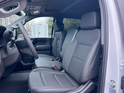 New 2026 GMC Sierra 2500 Pro w/ Convenience Package image 10