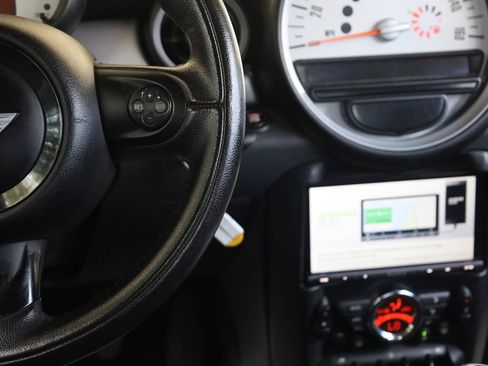 Used 2011 MINI Cooper Hardtop FWD image 26