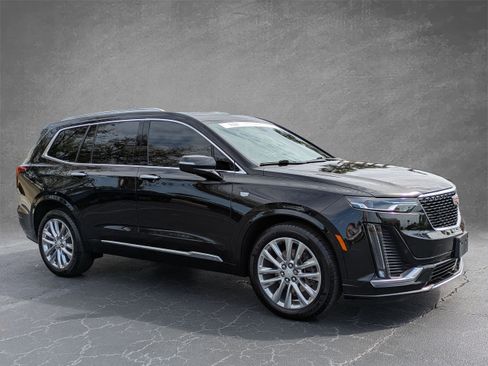 Certified 2024 Cadillac XT6 Premium Luxury image 7