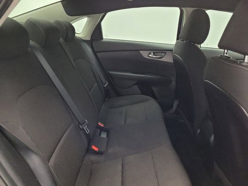 Used 2019 Kia Forte LXS FWD image 19