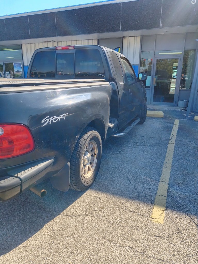 Used 2003 Ford F150 XLT RWD image 12