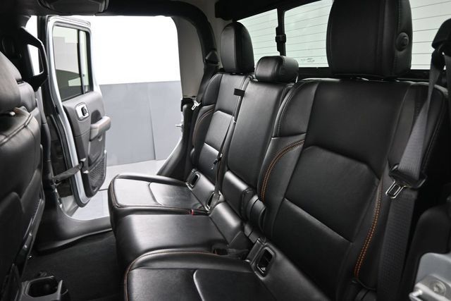 Used 2022 Jeep Gladiator Mojave w/ LED Lighting Group AWD/4WD image 15