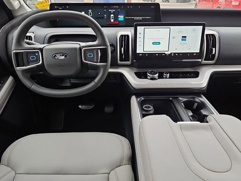 New 2026 Ford Expedition Active RWD image 20