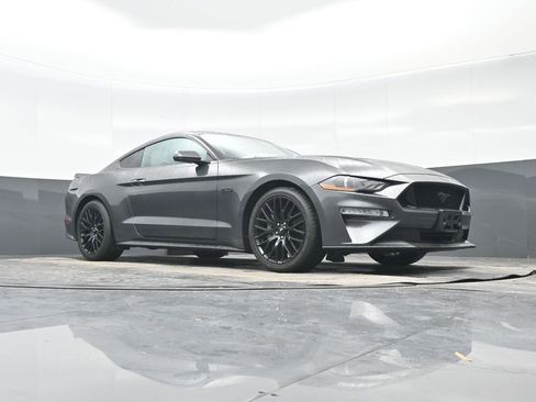 Used 2019 Ford Mustang GT image 33