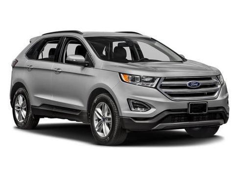 Used 2017 Ford Edge Titanium w/ Equipment Group 301A AWD/4WD image 6