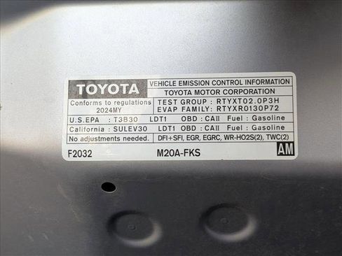 Used 2024 Toyota Corolla Cross L FWD image 23