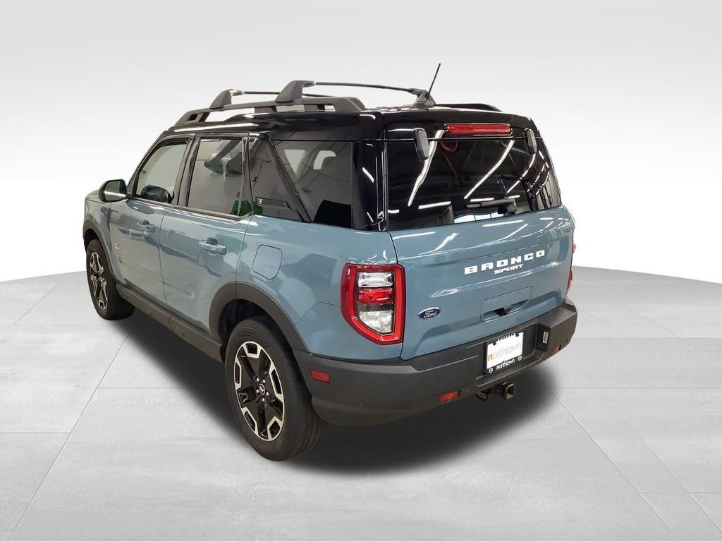 Used 2022 Ford Bronco Sport Outer Banks AWD/4WD image 4