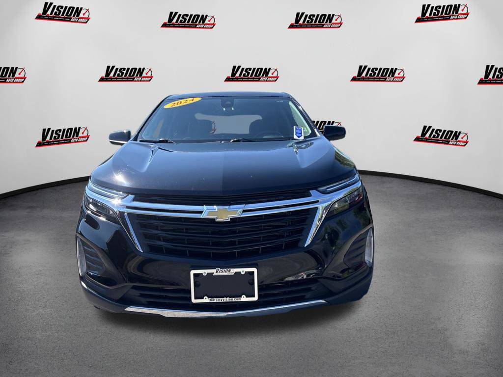 Used 2024 Chevrolet Equinox LT AWD/4WD image 2