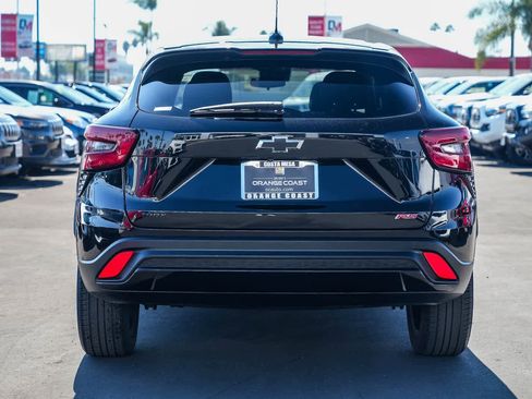Used 2024 Chevrolet Trax RS image 5