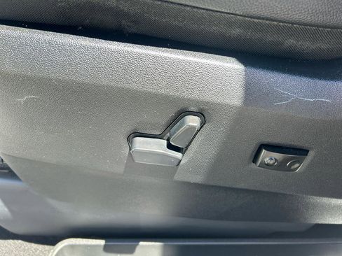 Used 2019 Dodge Grand Caravan SXT FWD image 15