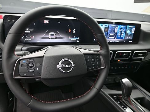 New 2026 Nissan Sentra SR FWD image 19