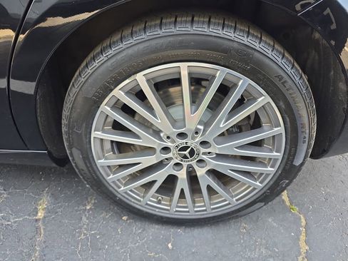 Used 2025 Mercedes-Benz CLA 250 4MATIC image 5