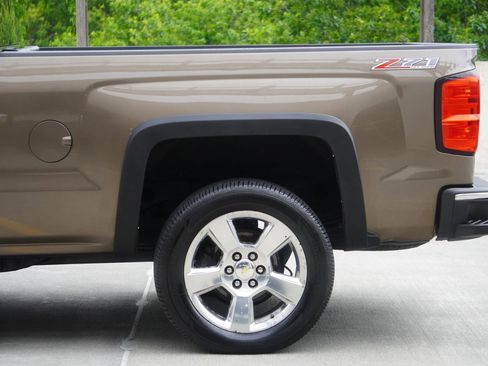 Used 2015 Chevrolet Silverado 1500 LT w/ LT Convenience Package AWD/4WD image 26