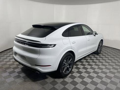 New 2025 Porsche Cayenne Coupe AWD/4WD image 7