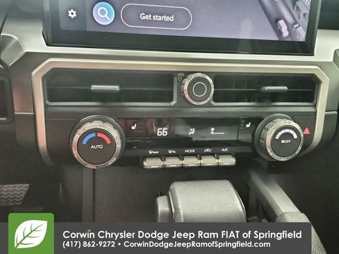 Used 2024 Toyota Tacoma 4x4 Double Cab image 28