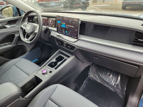 New 2026 Volkswagen Tiguan SE AWD/4WD image 13