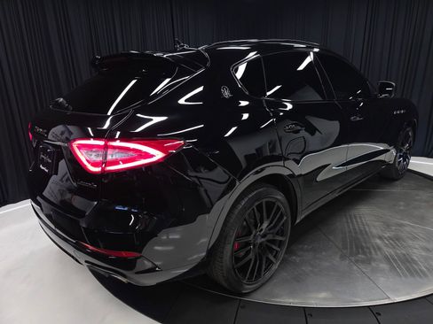 Used 2018 Maserati Levante GranSport image 57