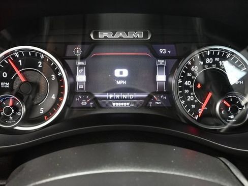 Used 2022 RAM 2500 Big Horn w/ Night Edition AWD/4WD image 40