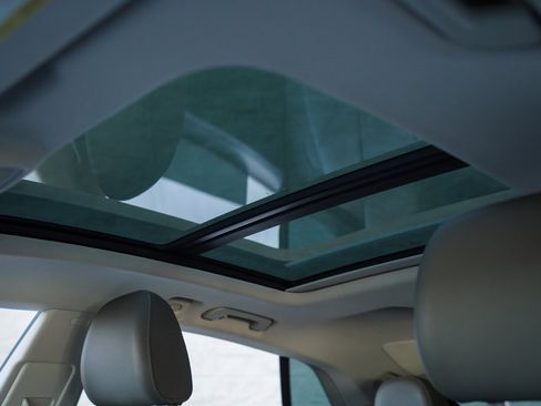 Used 2019 Audi Q8 Prestige w/ Adaptive Chassis Package image 34