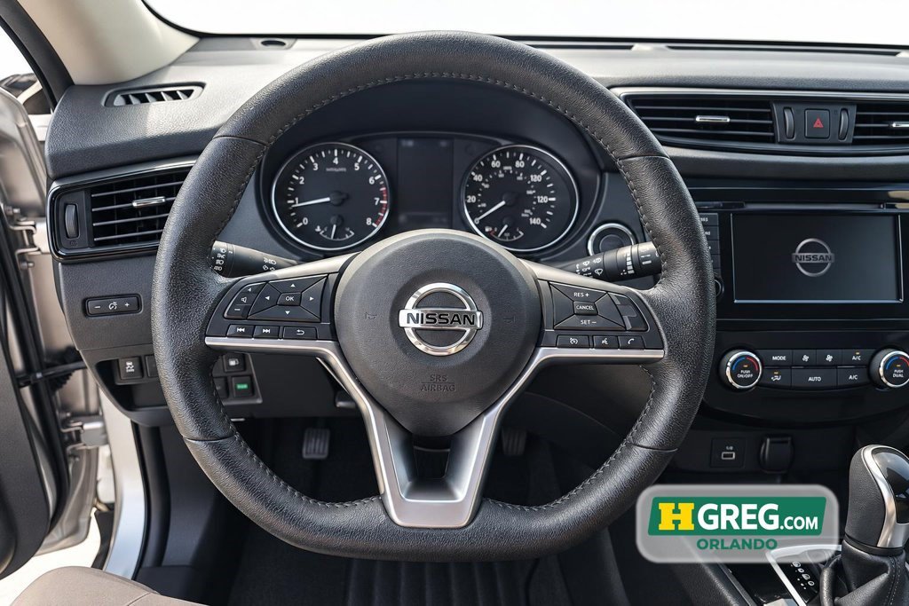 Used 2020 Nissan Rogue SV FWD image 13