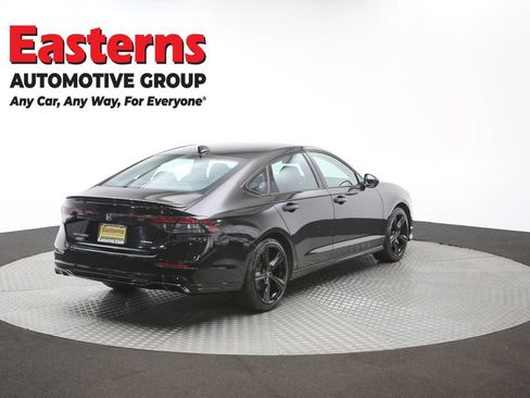 Used 2025 Honda Accord Sport image 40