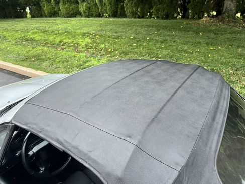 Used 1990 MAZDA MX-5 Miata RWD image 82