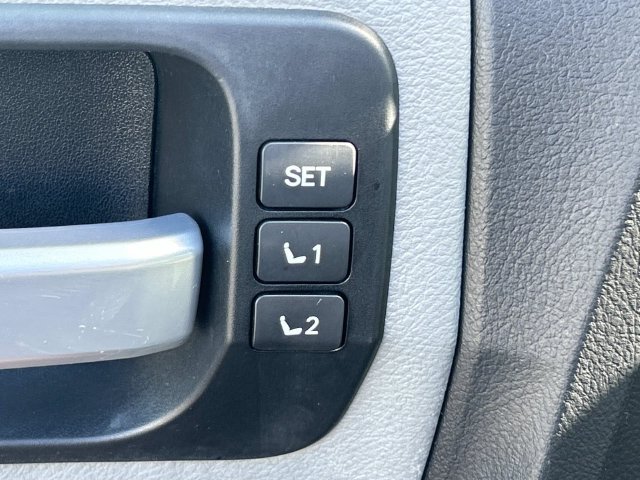Used 2015 Toyota Sequoia Platinum AWD/4WD image 27