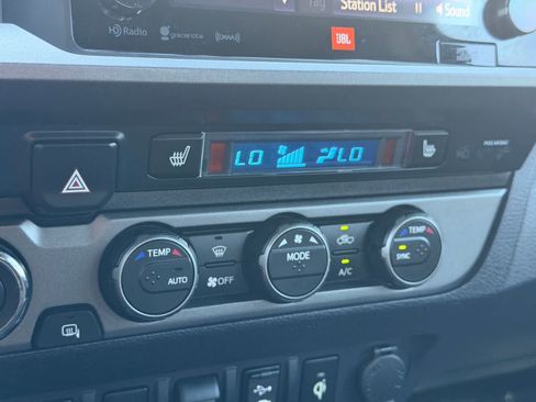 Used 2019 Toyota Tacoma TRD Pro AWD/4WD image 23