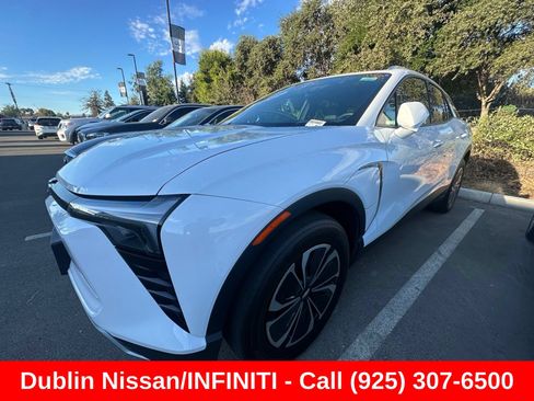 Used 2024 Chevrolet Blazer EV LT AWD/4WD image 2