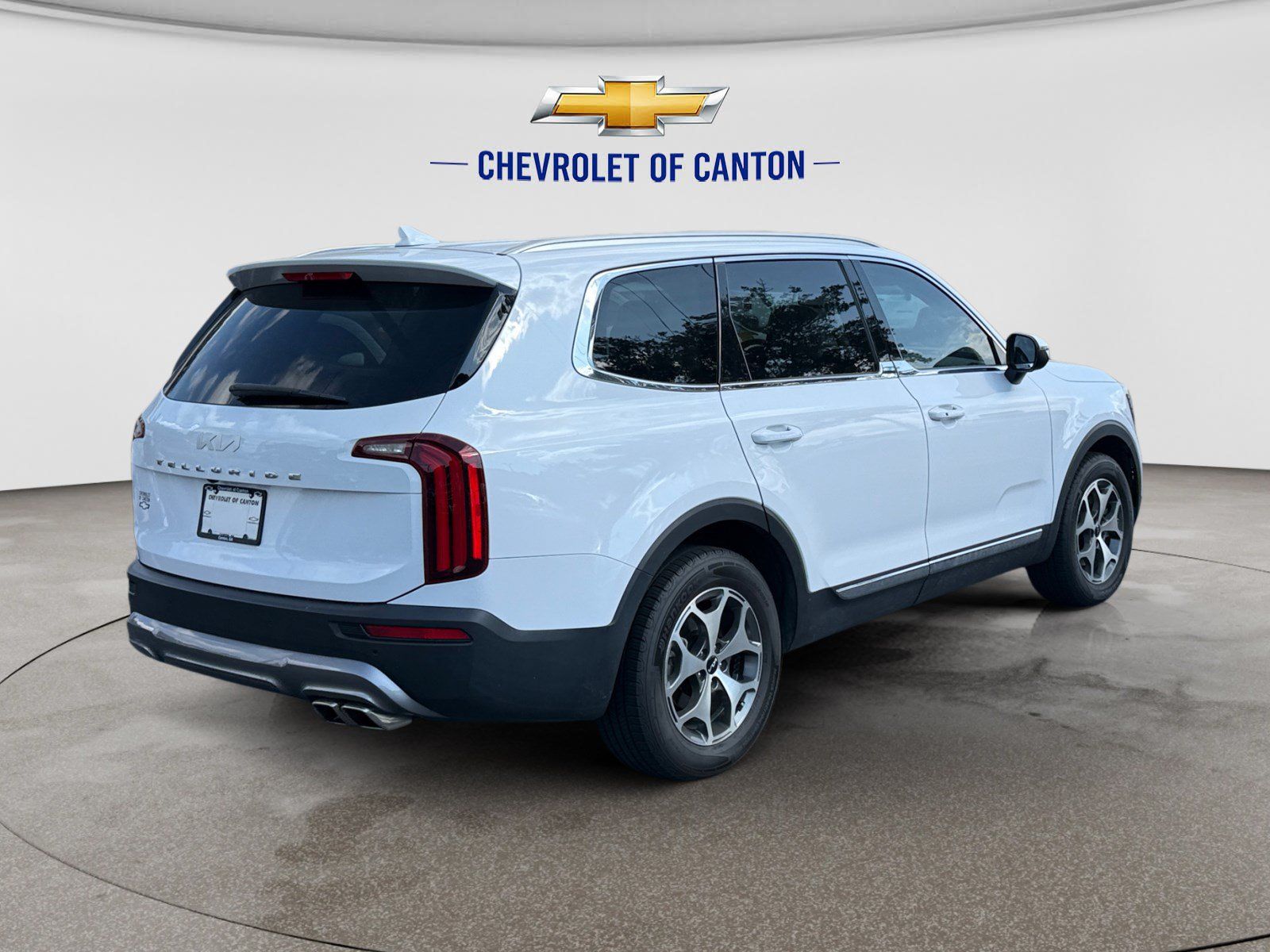 Used 2022 Kia Telluride EX FWD image 5