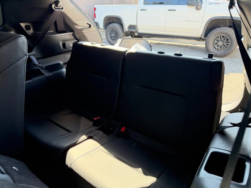 Used 2024 Mitsubishi Outlander SE AWD/4WD image 25