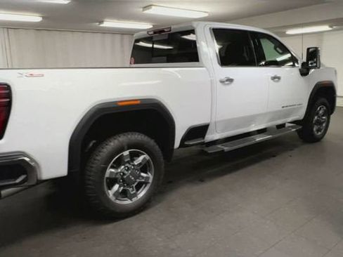 New 2026 GMC Sierra 2500 SLT w/ SLT Premium Package AWD/4WD image 8