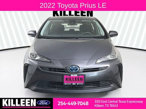 Used 2022 Toyota Prius LE FWD image 2