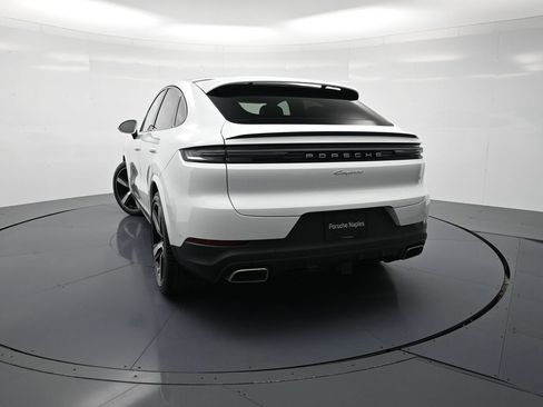 Used 2026 Porsche Cayenne Coupe image 27