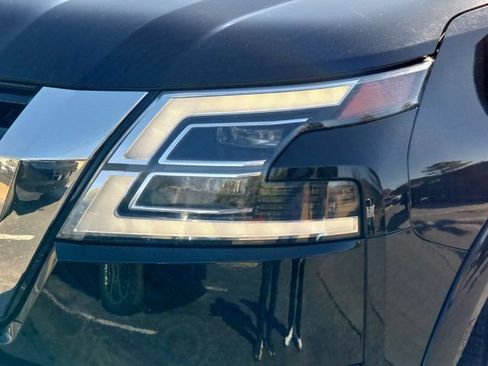 Used 2024 Nissan Armada SL image 30
