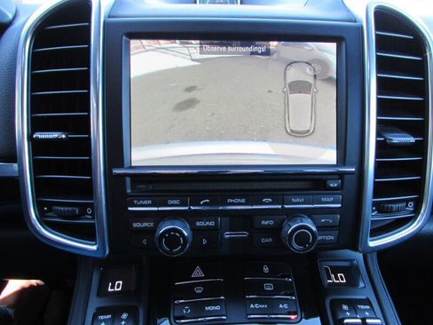 Used 2012 Porsche Cayenne AWD/4WD image 20