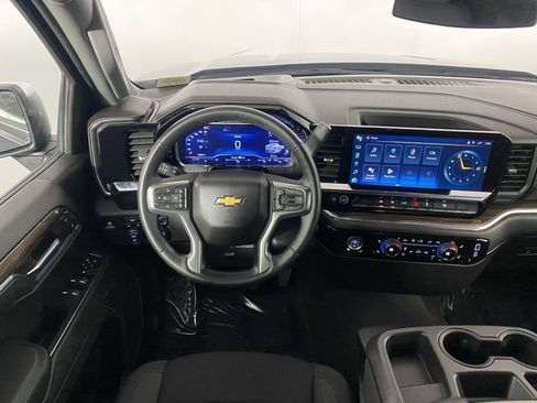 Certified 2024 Chevrolet Silverado 1500 LT image 15