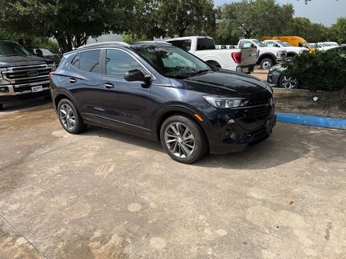 Used 2021 Buick Encore GX Select w/ Sport Touring Package FWD image 4