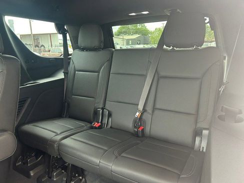 Used 2022 Chevrolet Tahoe Z71 w/ Z71 Off-Road Package image 10