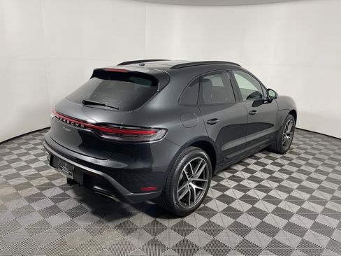 Used 2025 Porsche Macan image 6