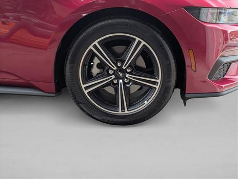 Used 2025 Ford Mustang Coupe image 22