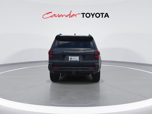 Certified 2025 Toyota 4Runner TRD Off-Road Premium AWD/4WD image 7