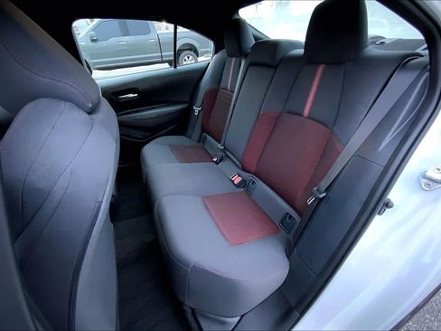 Used 2024 Toyota Corolla SE image 19