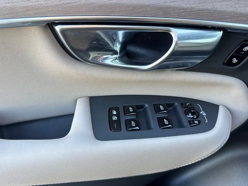 New 2026 Volvo XC90 B5 Core AWD/4WD image 14