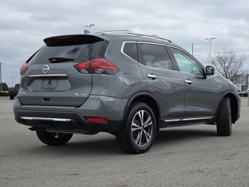 Used 2017 Nissan Rogue SL w/ SL Premium Package image 17