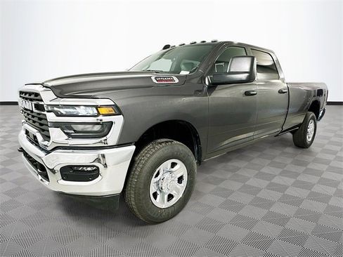 New 2026 RAM 2500 Tradesman w/ Chrome Appearance Group image 22