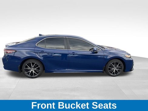 Used 2024 Toyota Camry SE image 7