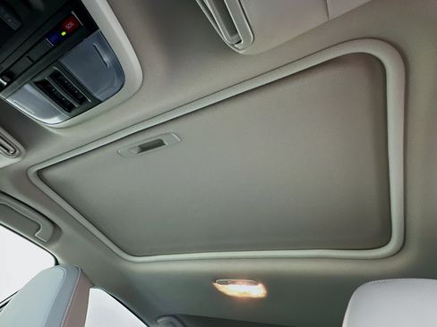 Used 2023 Subaru Crosstrek 2.5i Limited w/ Moonroof Package image 25