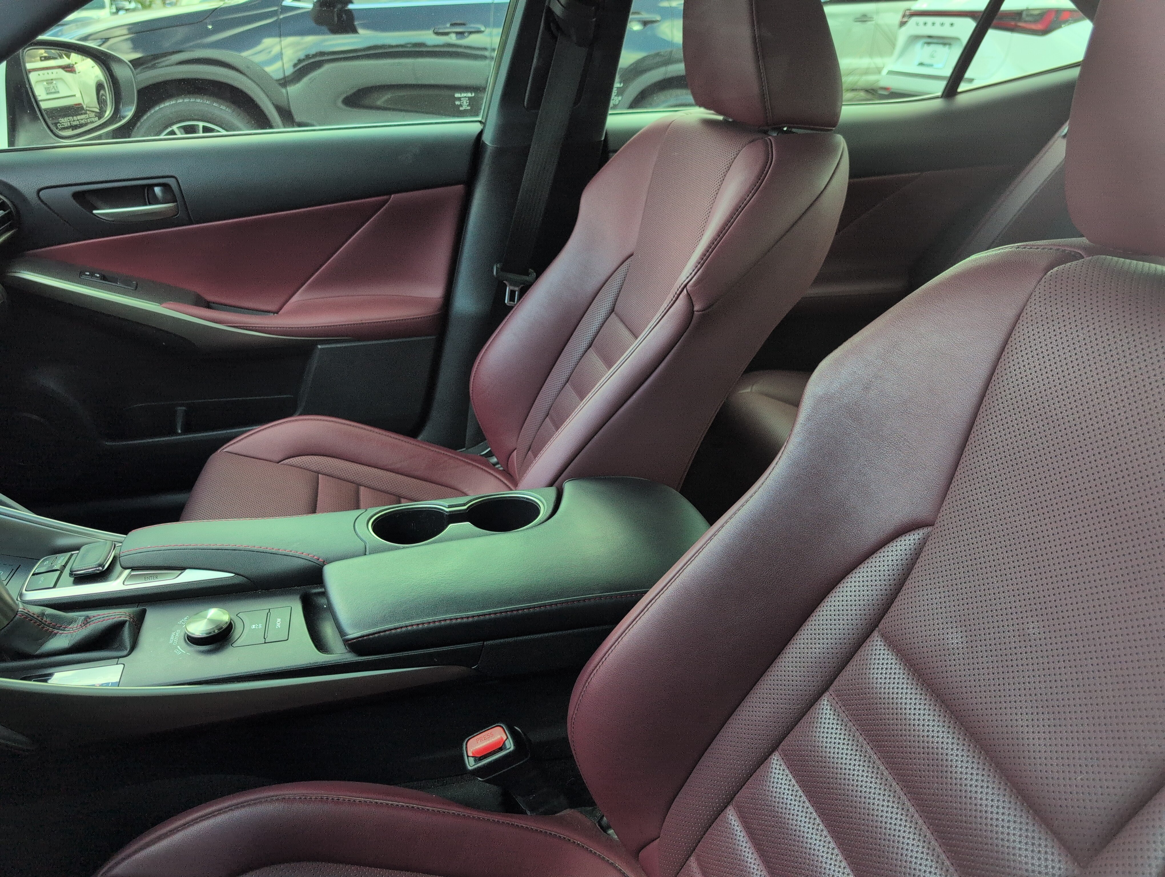 Used 2018 Lexus IS 350 F Sport RWD image 5