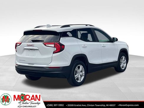Certified 2023 GMC Terrain SLE w/ Driver Convenience Package image 5